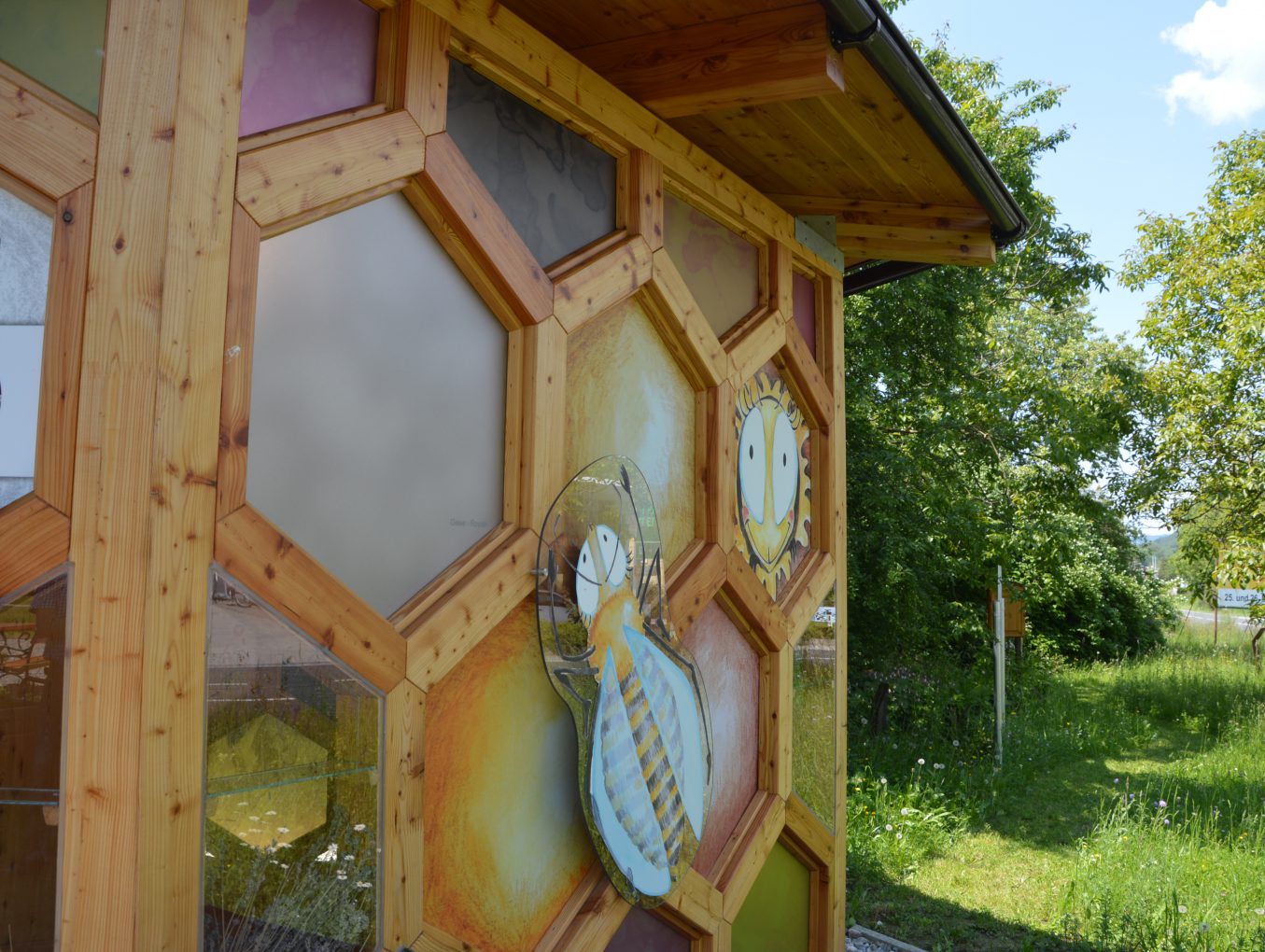 Klein-Pöchlarn feierte erstes Bienenparkfest